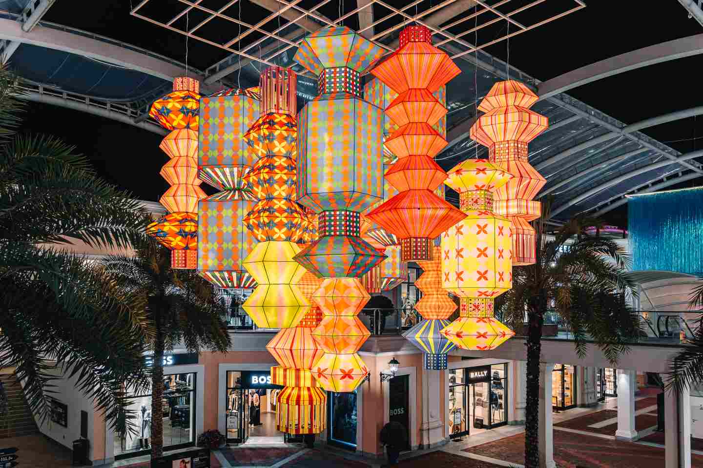 FV佛罗伦萨小镇启幕“年终奢宠季”,深化“文商旅体展”多元叙事