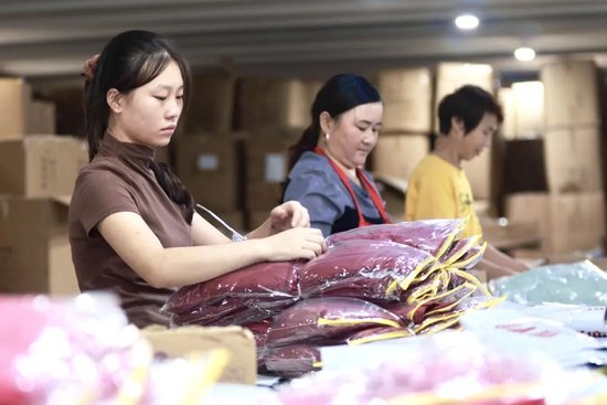 重仓中国供应链，拼多多在下一盘什么“大棋”？