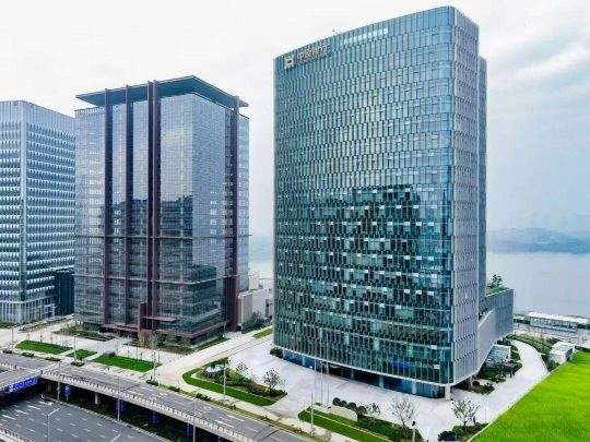 千帆竞渡大河潮 金融豫军再领航 中原银行成立十一周年