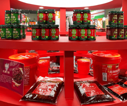 乌江榨菜跻身餐企食材供应商百强,餐饮赛道布局成果获行业认可