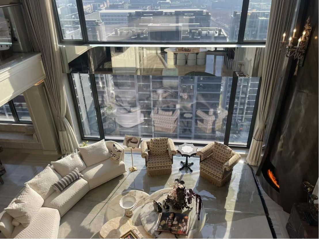 “自住需求成为主要置业动力”！年末北京豪宅市场陷“贴身肉搏”，核心地段高价项目正排队入市