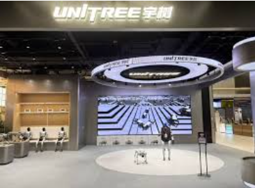 宇树科技、京东，联手在北京开店卖机械人