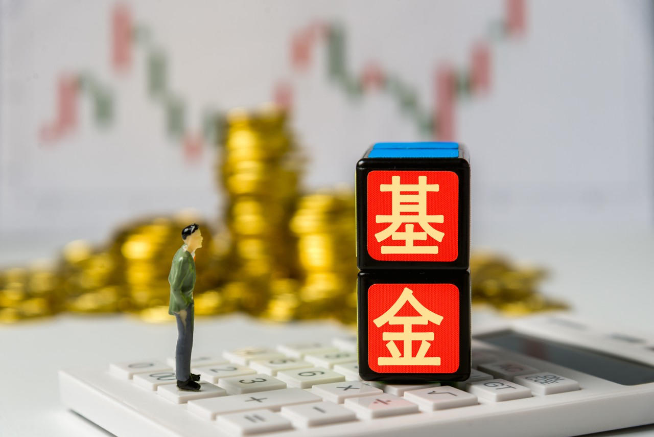 2025年基民赚钱容易多了！超160只基金收益翻倍，有投资者4个月赚30%