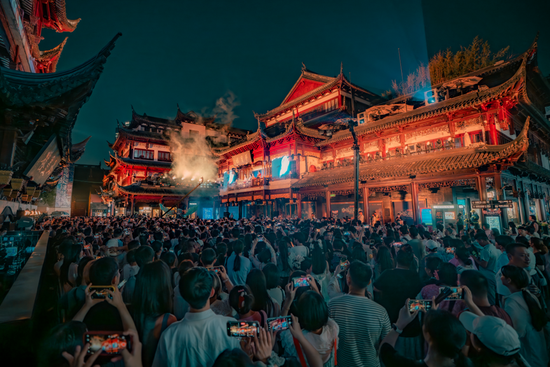 郭广昌新年感言：登高望远，向阳而行