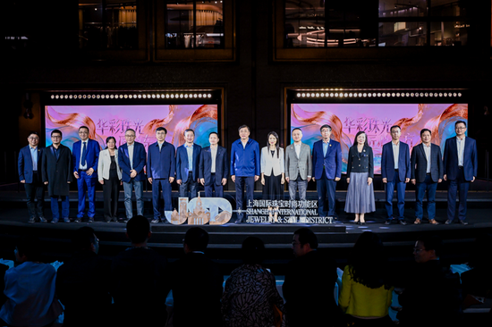 郭广昌新年感言：登高望远，向阳而行