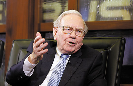 巴菲特正式卸任伯克希尔CEO，“股神”最后一年在做什么？