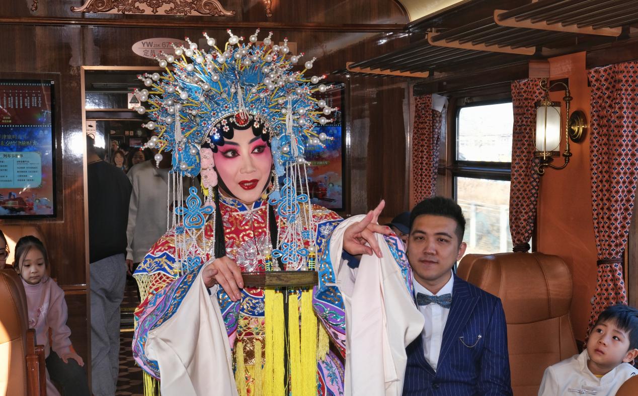 “津旅时光号”开通新线路 “铁旅融合”引领区域消费升级