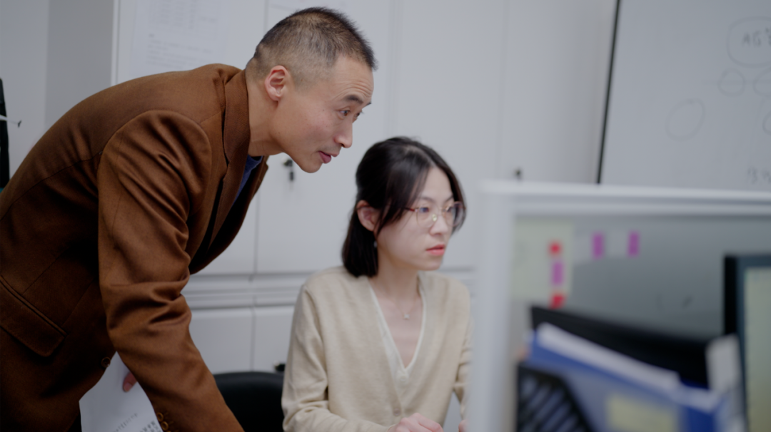 金融时报:央行人的“零点时刻”