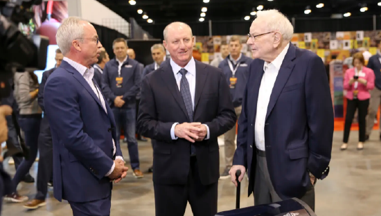 六十年回报超五万倍，沃伦·巴菲特留下无人企及的传奇