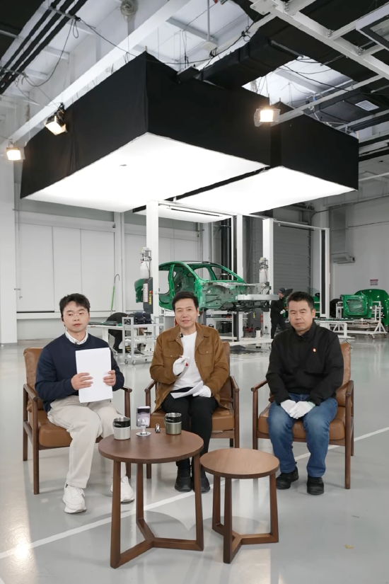 雷军回应“小米超强钢”质疑:如假包换,欢迎大家来拆测