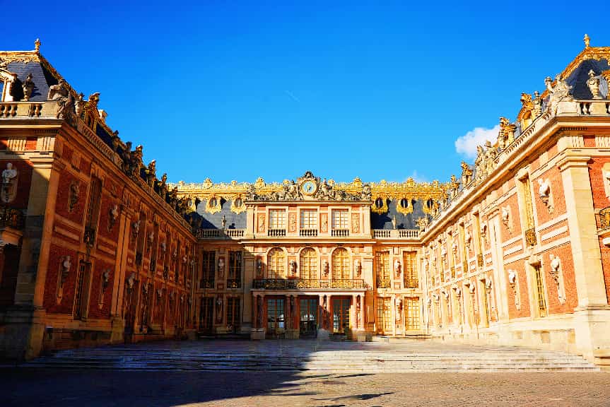 神咖咖驾到!圣佳全球首发IP形象定名,定义高端隔热新美学