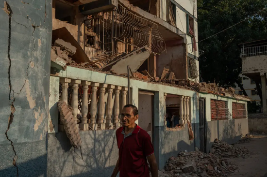 特朗普的委内瑞拉行动 恐酿“让美国再次伟大”运动新裂痕