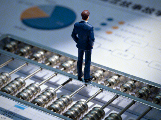 150亿中恒电气实控人操纵市场被判3年，老婆顶上董事长！