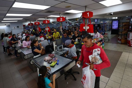 第1现场｜多方角力委内瑞拉：审判、变局与国际声援