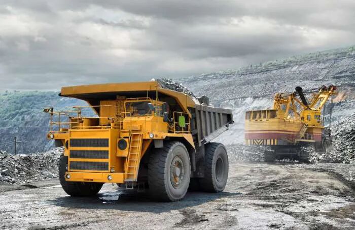 24岁河南青年管金矿，一年暴涨200亿