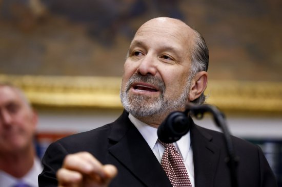 美国商务部长据悉会晤主要建商 推动降低购房成本