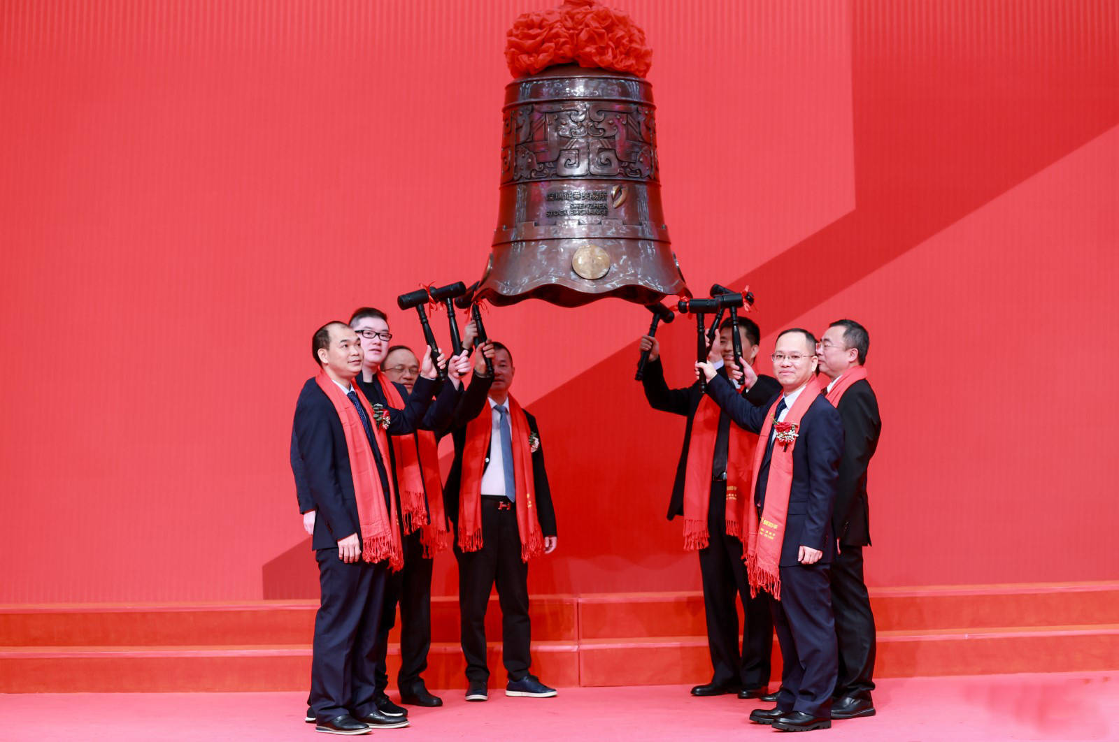 逆周期价值创造：80后首富王麒诚千亿投资帝国的底层逻辑